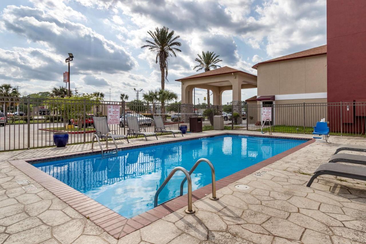 Best Western Plus Orange County Vidor Buitenkant foto