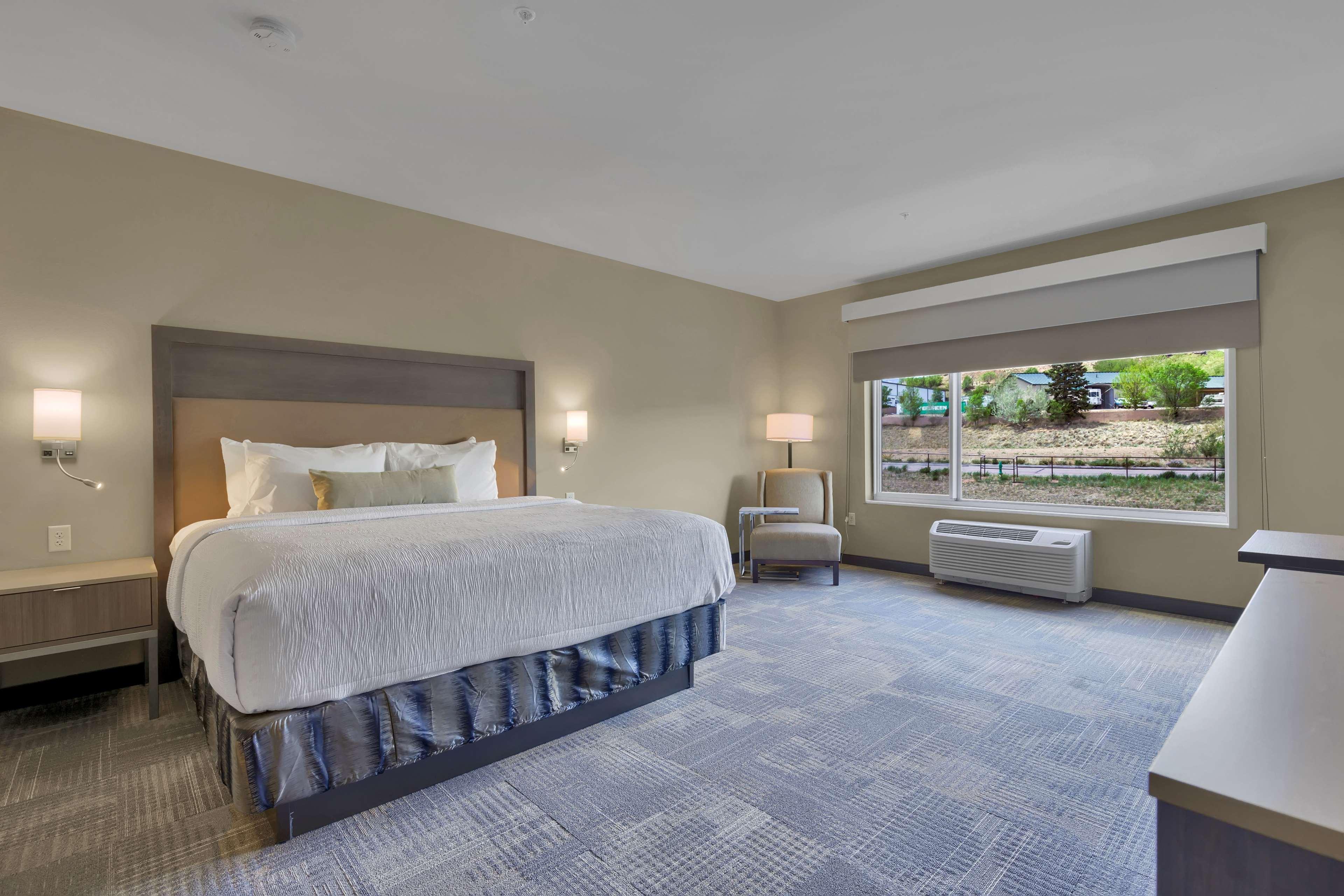 Best Western Plus Orange County Vidor Buitenkant foto